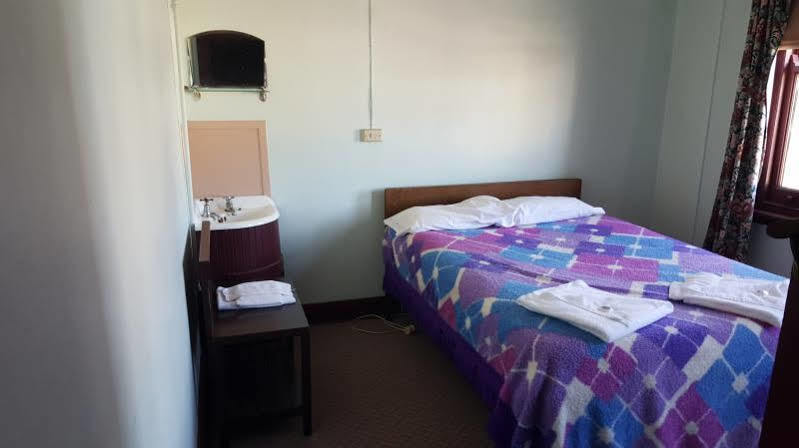 Royal Motel Tenterfield Exterior photo